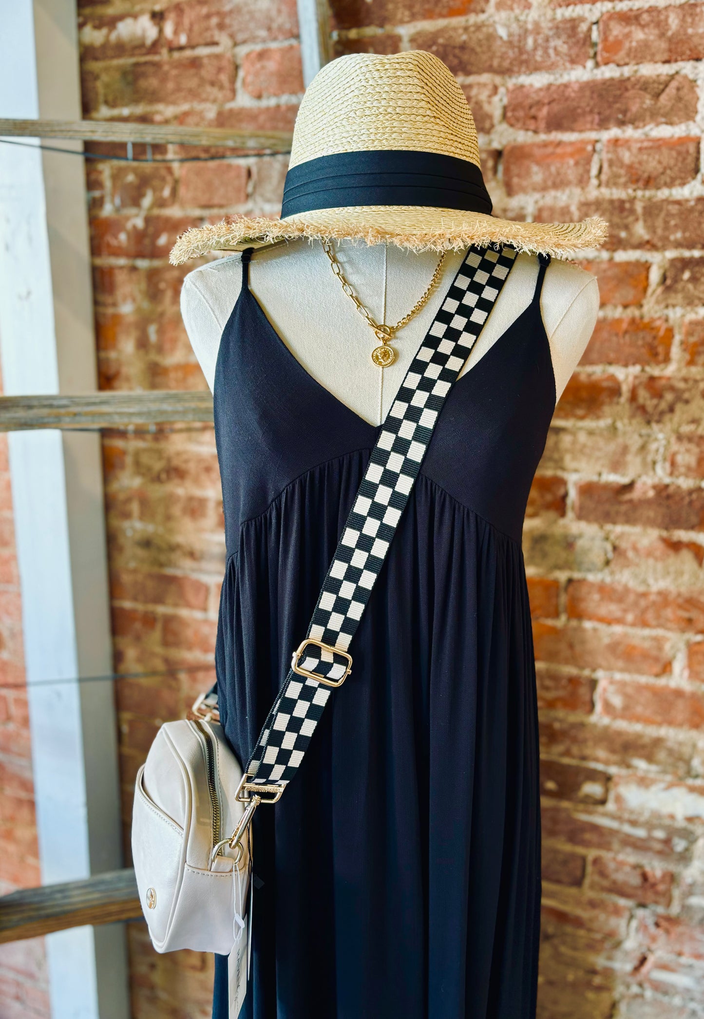 Lizzie Strap-Black