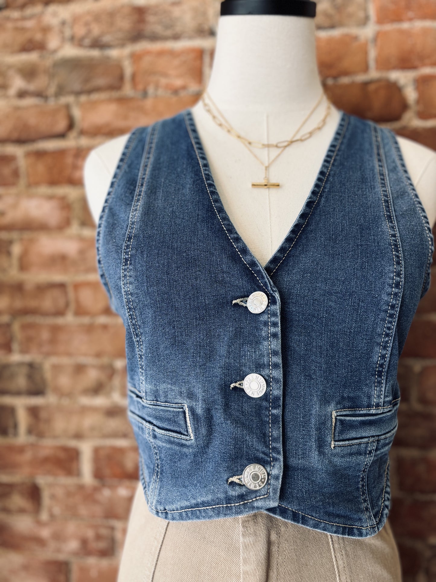 Lasso Necklace