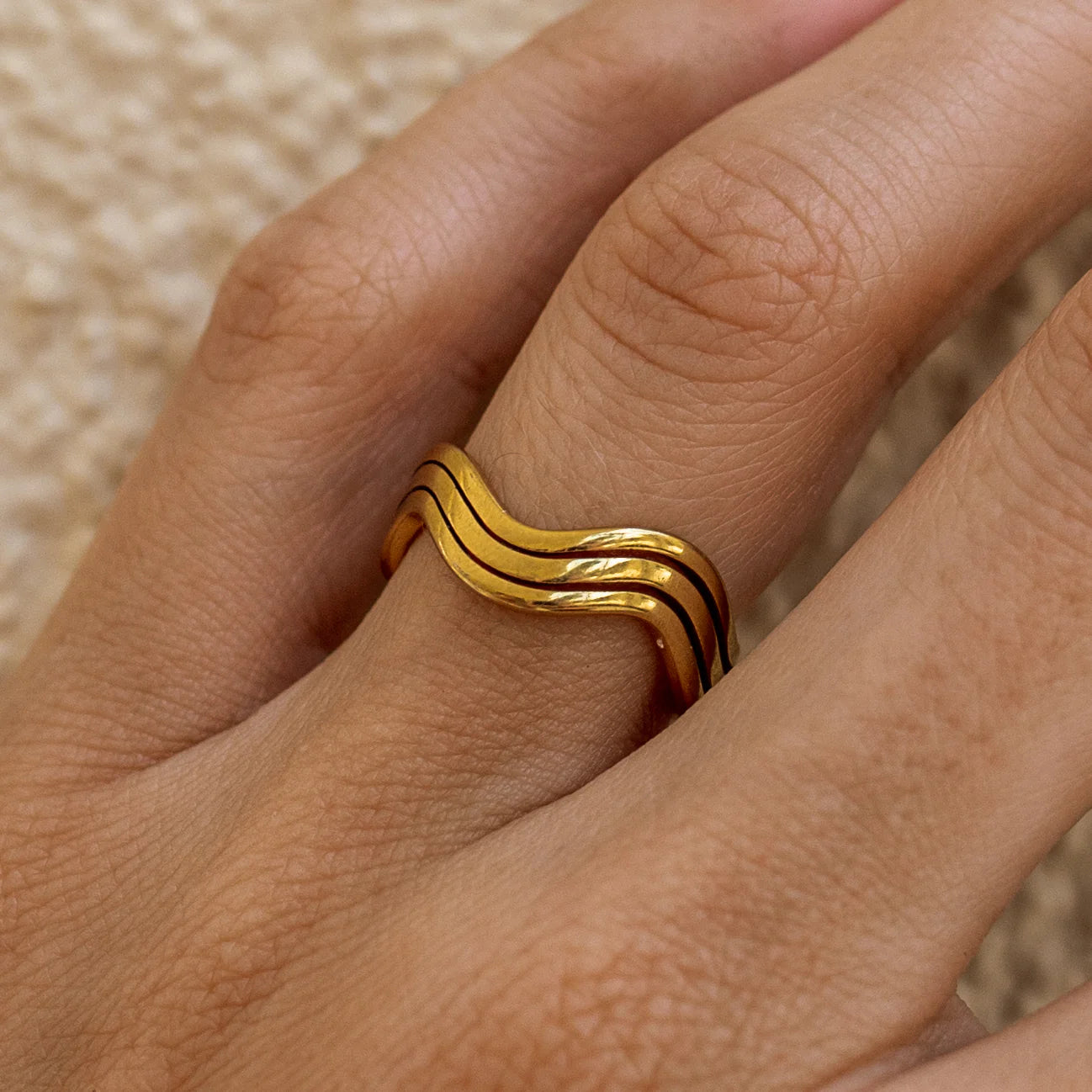 Groovin' Ring
