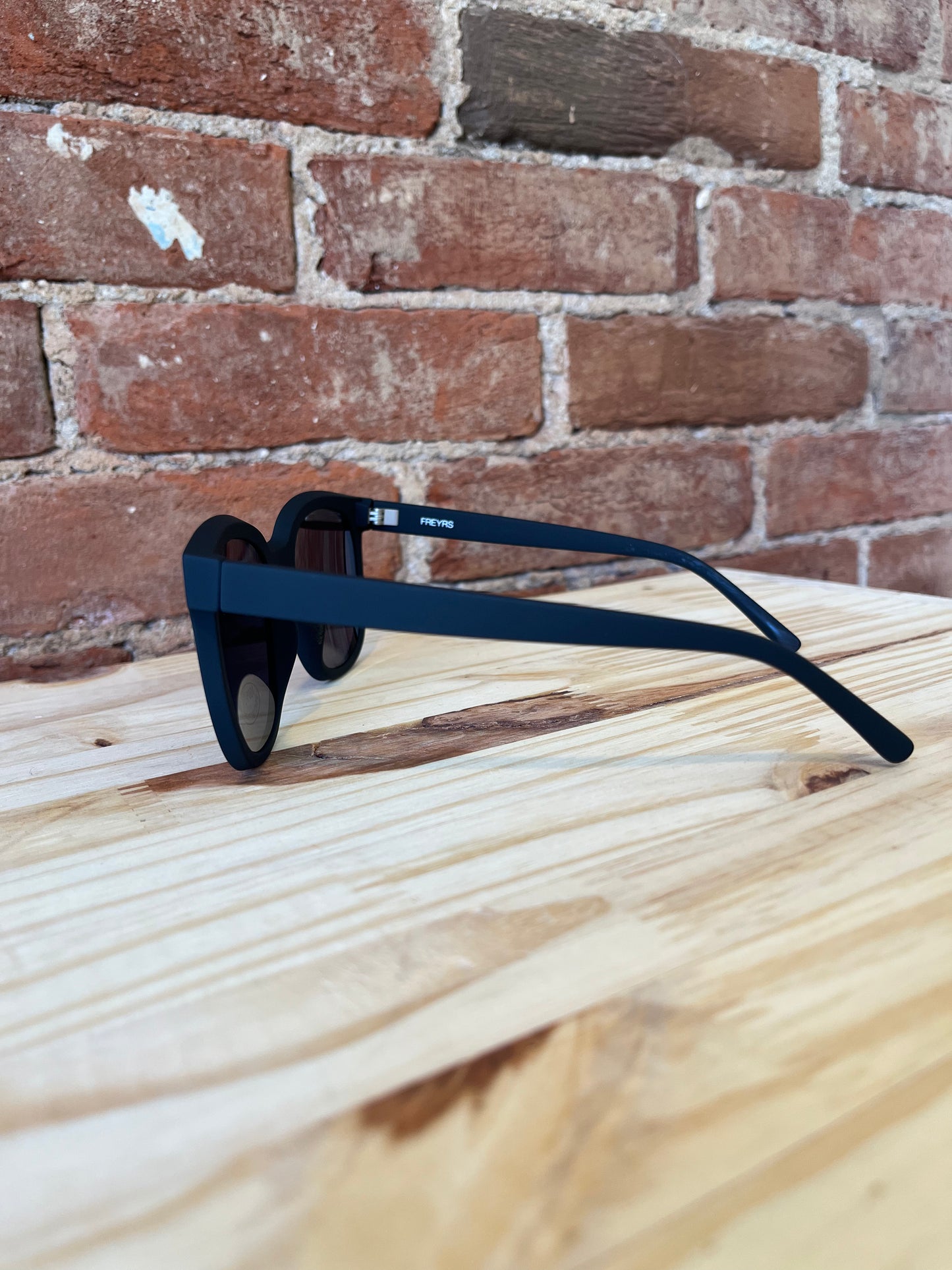 Freyrs Taylor Sunglasses