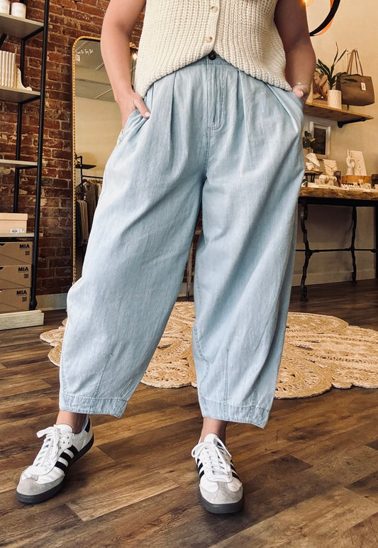 Lola Pleat Wide Leg Pant