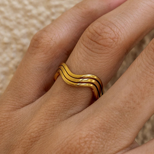 Groovin' Ring
